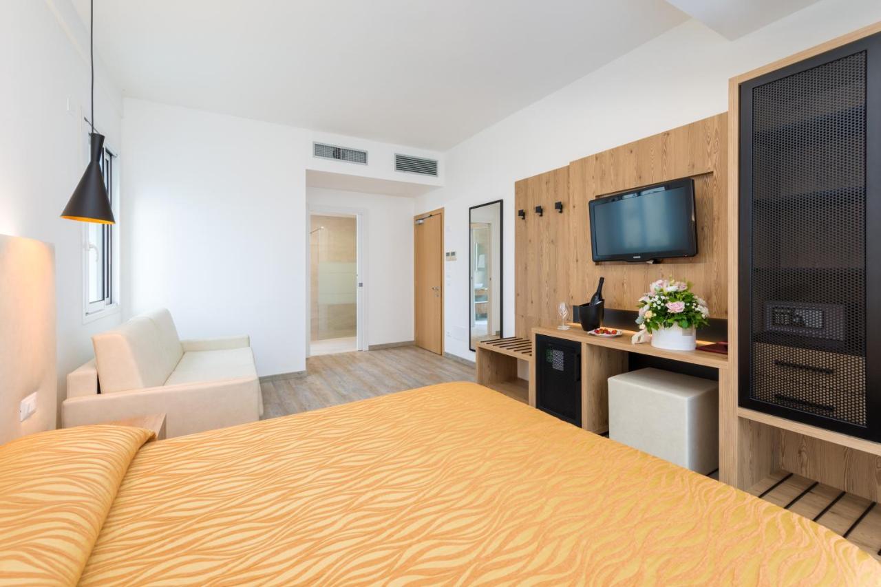 Hotel Nettuno Caorle Exterior photo